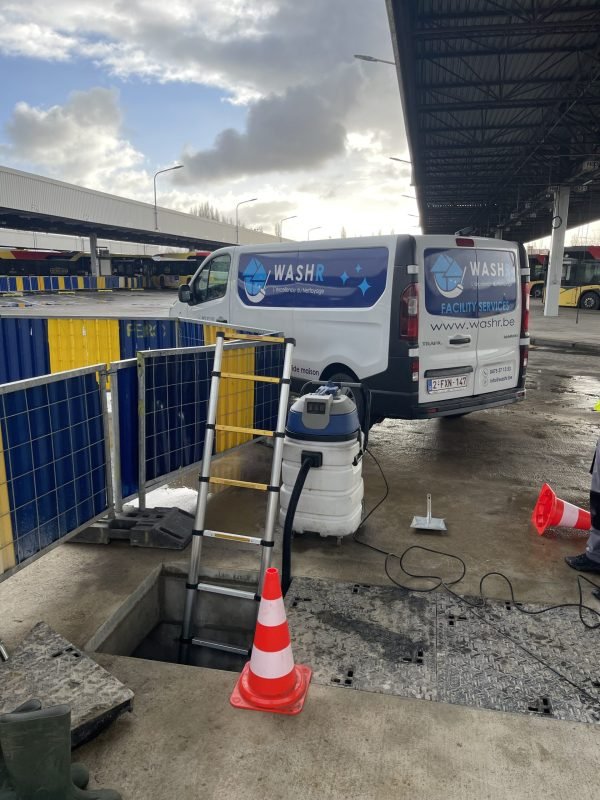 23DC31F3-AB6B-47FD-8EFA-98CA0CB226BA